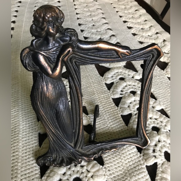 Vintage Other - Vintage Adoring Woman Metal Picture Frame